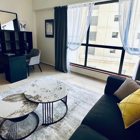 Bed Space In Dubai Marina Hostel Exterior photo
